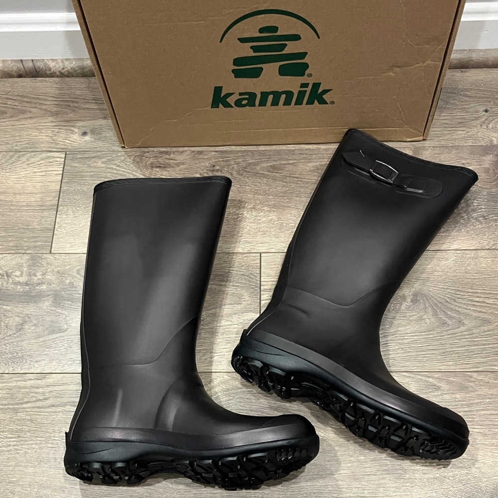 New in Box, Kamik Sleek Black Waterproof Boots, size 8